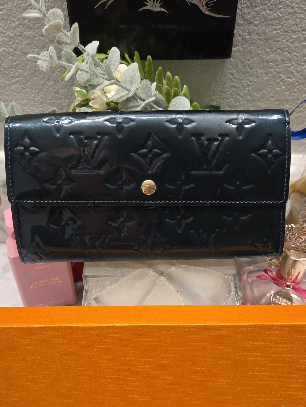 Authentic Louis Vuitton Blue/Green Monogram Vernis Continental Wallet EUC